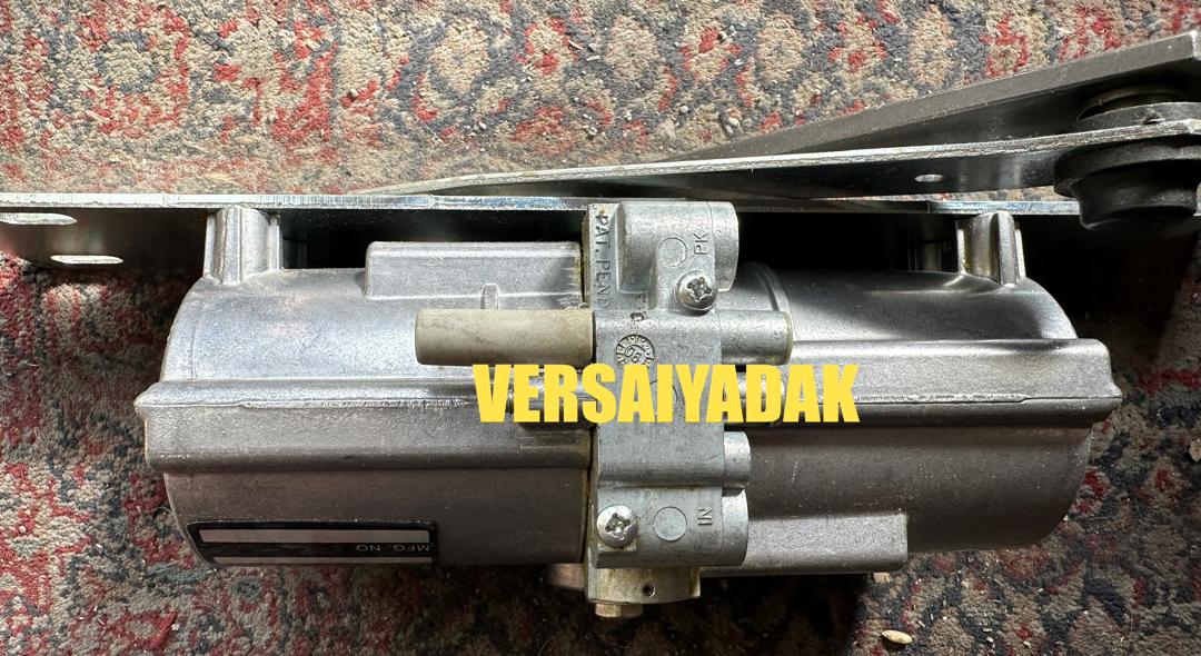 موتور کامل برف پاک کن جرثقیل لیبهر BOS 